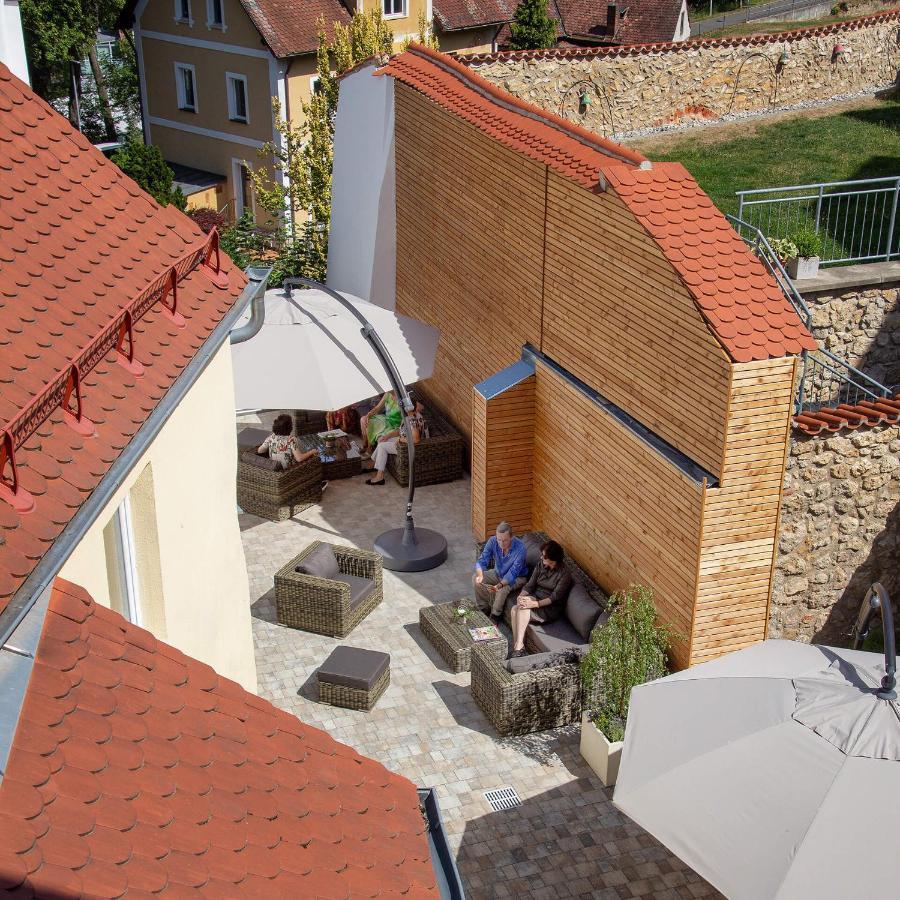 Hotelgasthof Bayerischer Hof Зулцбах-Розенберг Екстериор снимка